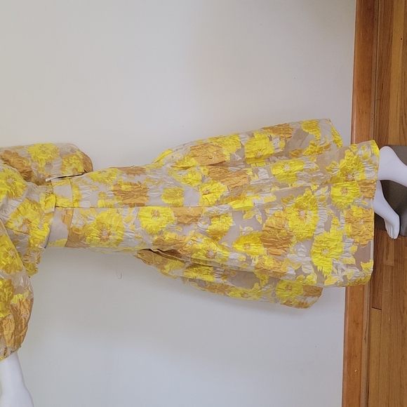 Elliatt Prowess 2 Piece Set - Picture 8 of 14